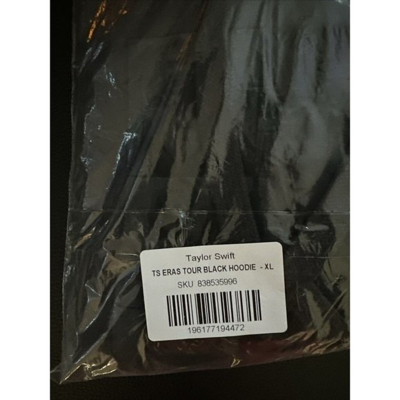 New Taylor Swift The Eras Tour Black Hoodie Official Merch Size XL *In Hand* - Picture 8 of 9